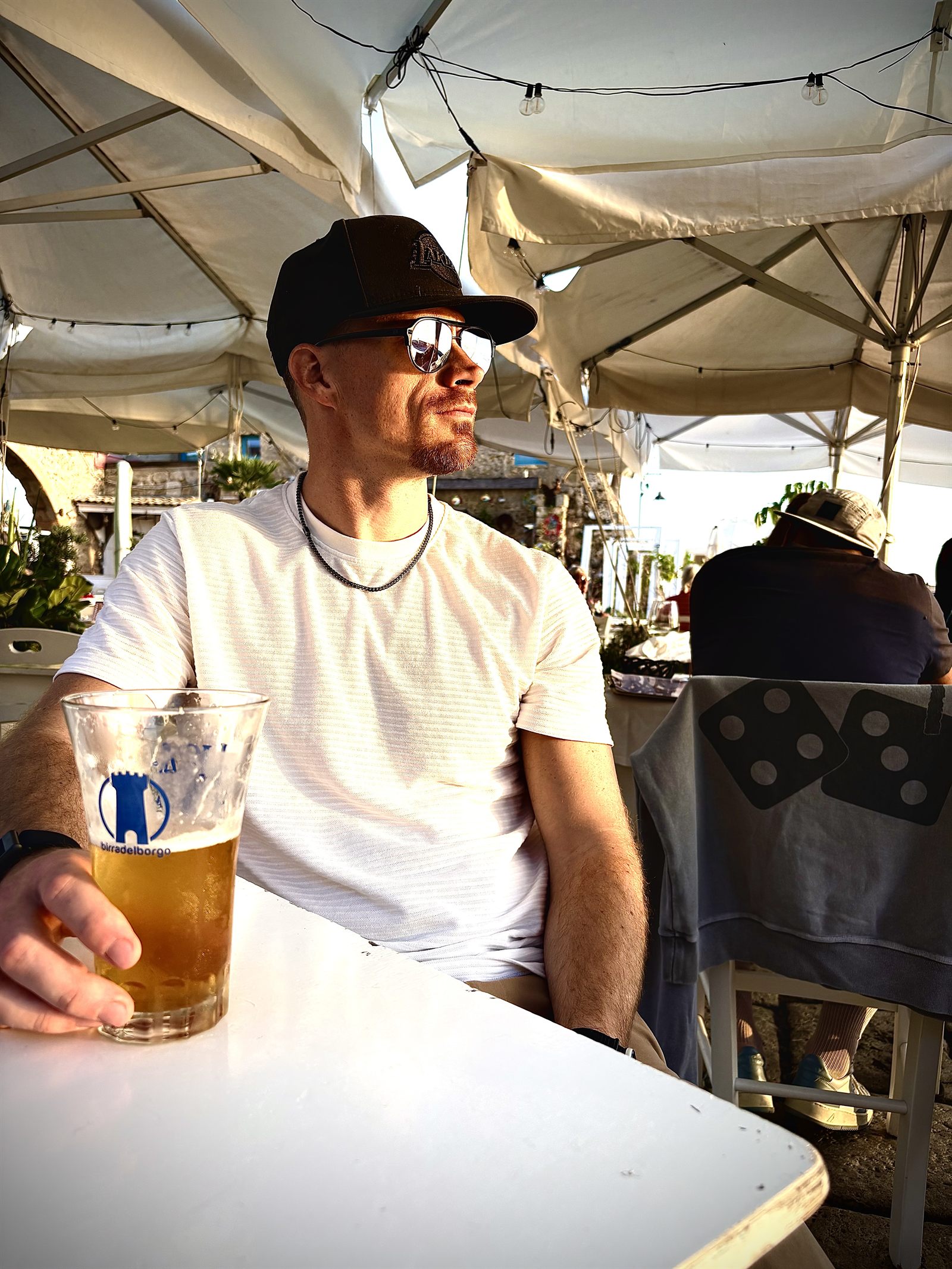 Alkohol und Bauchfett – die Wahrheit über dein Sommerbier